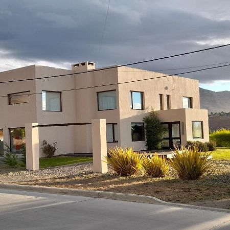 Casa Luminosa Con Parque Y Vista Espectacular Apartment El Calafate Luaran gambar