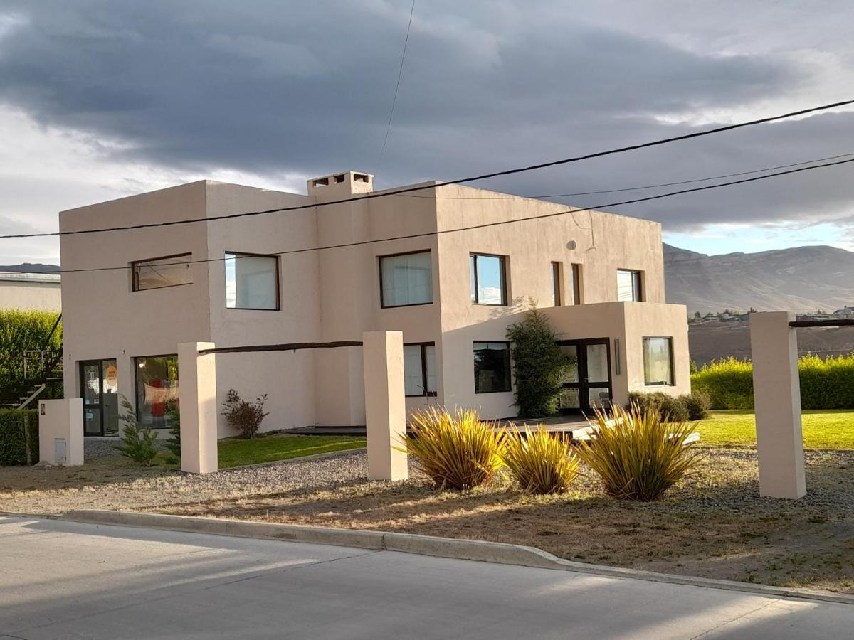 Casa Luminosa Con Parque Y Vista Espectacular Apartment El Calafate Luaran gambar